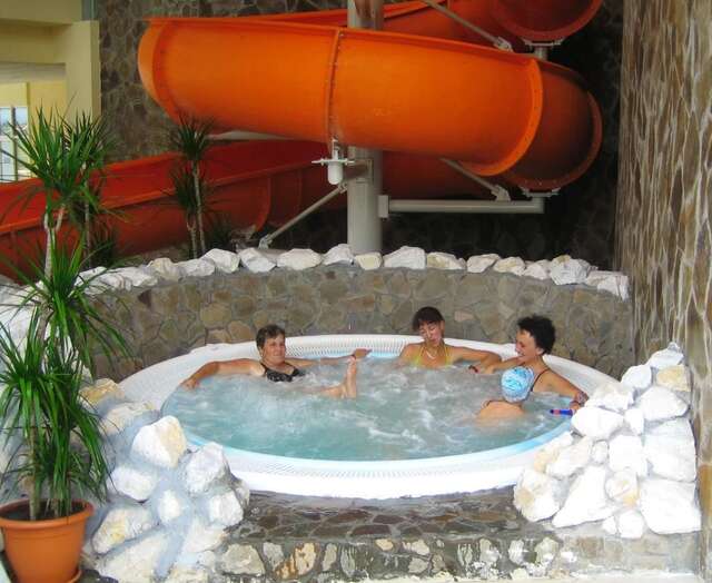 Отель Hotel Alinalex - Paradisul Acvatic Брашов-21