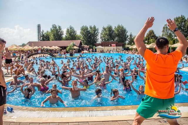 Отель Hotel Alinalex - Paradisul Acvatic Брашов-6