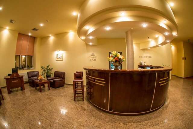 Отель Hotel Alinalex - Paradisul Acvatic Брашов-9
